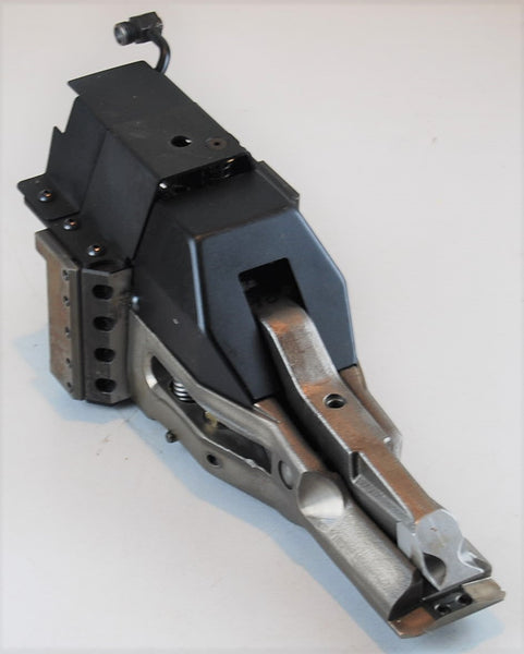 Vertically adjustable clamp